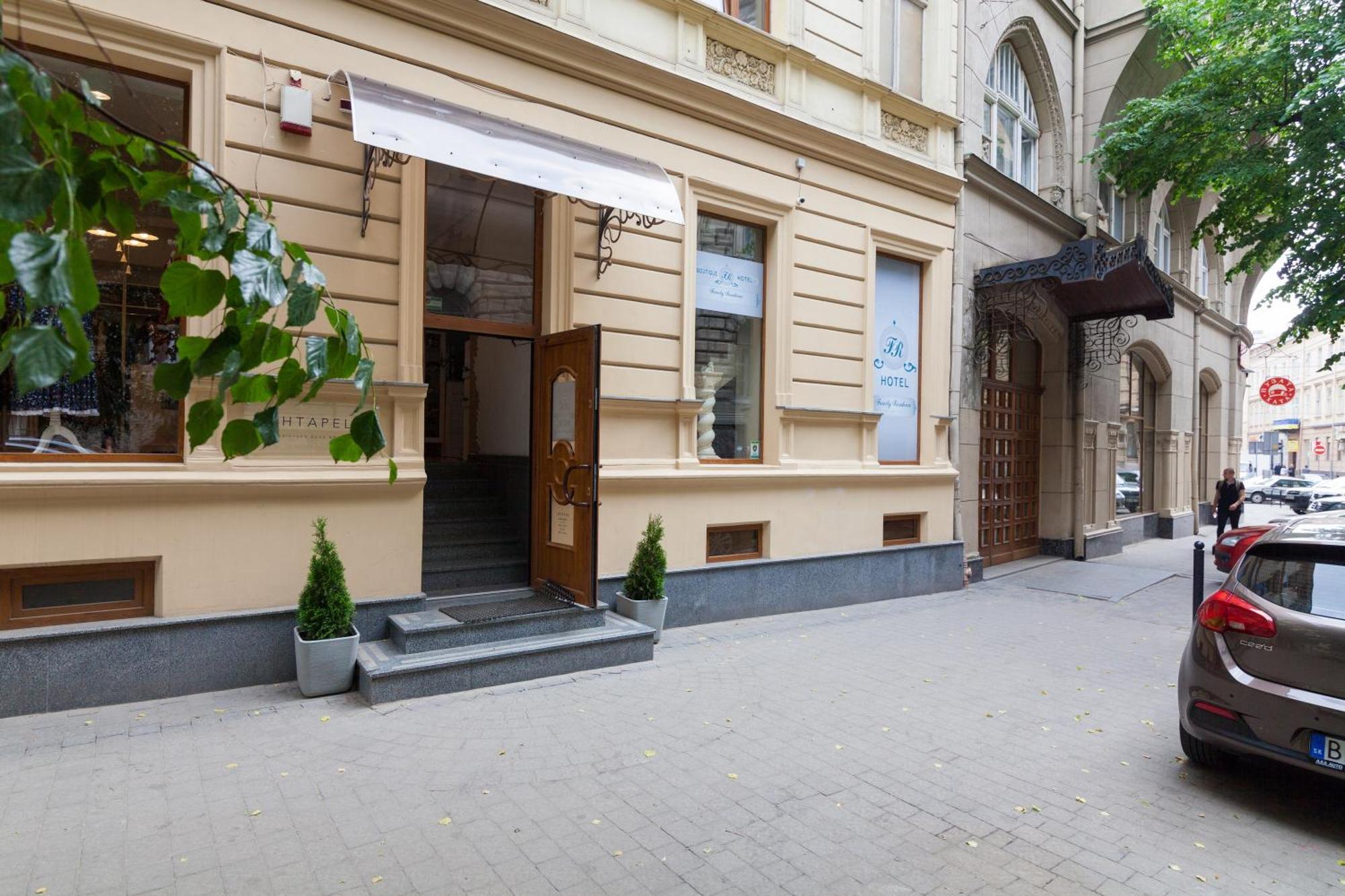 Family Residence Hotel Lemberg Exterior foto